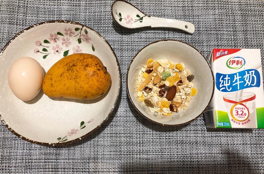 牛奶鸡蛋燕麦