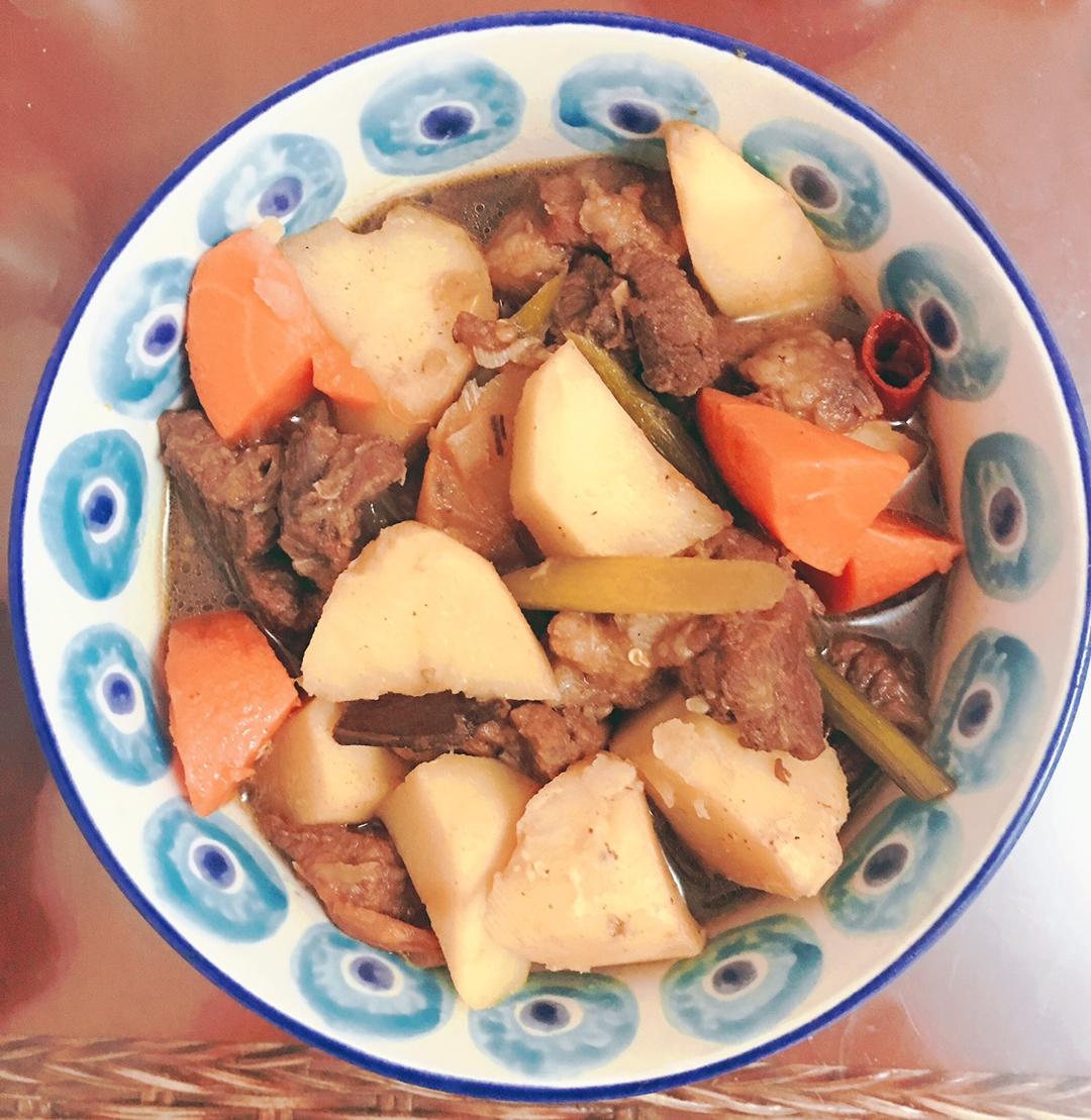 红烧牛肉土豆 （独家秘制）