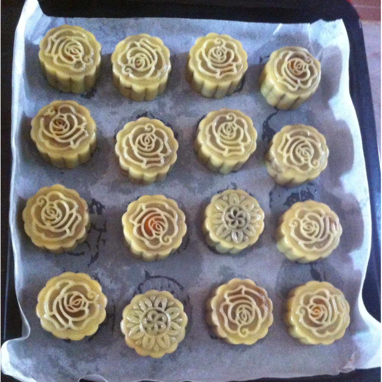 广式月饼——蛋黄莲蓉月饼