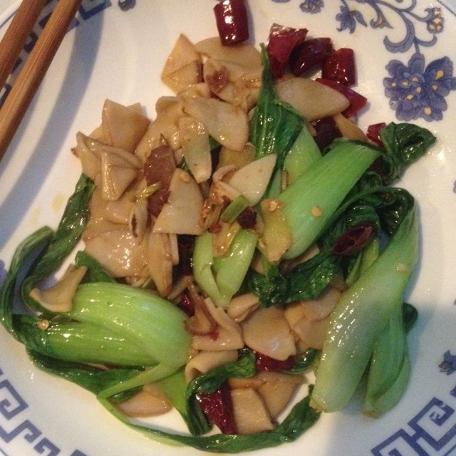 青椒素炒杏鲍菇