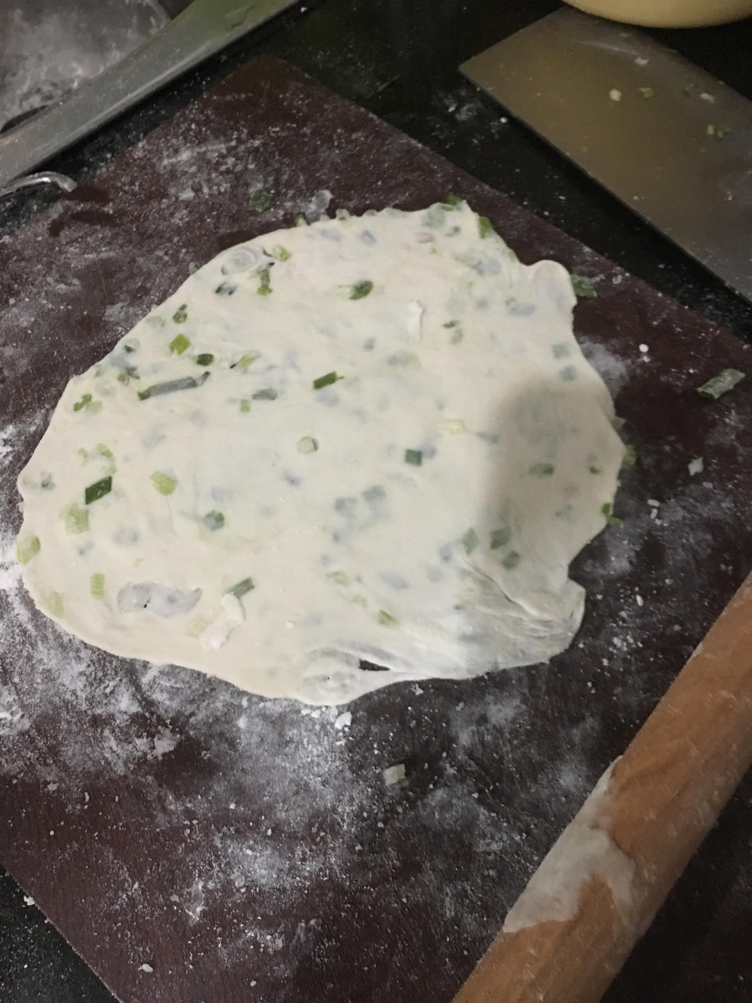 家常葱油饼 柔软多层 凉了也是软软的特别好吃 附细节视频详解