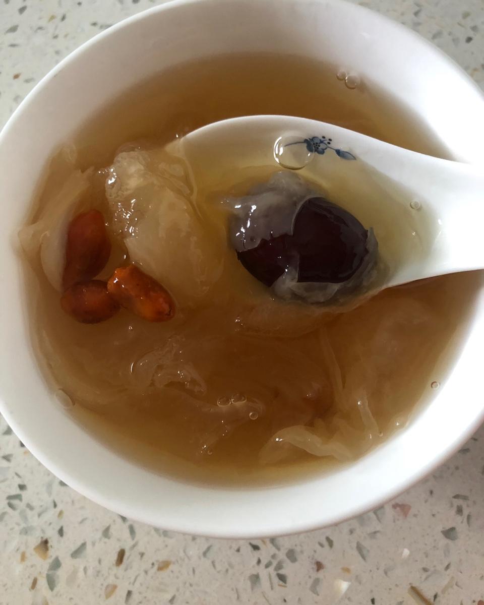 【小课间·解馋食谱】养生壶版银耳苹果红枣汤（糖水）