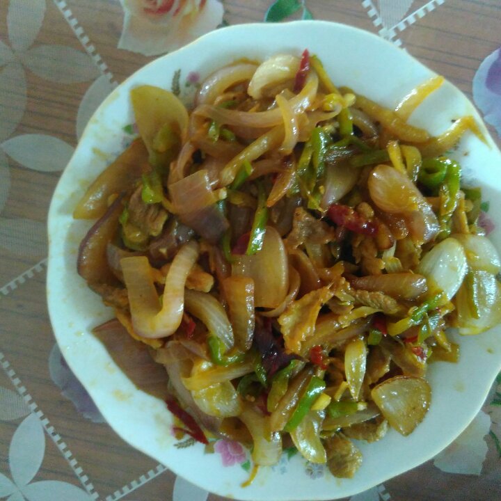 洋葱青椒炒肉丝