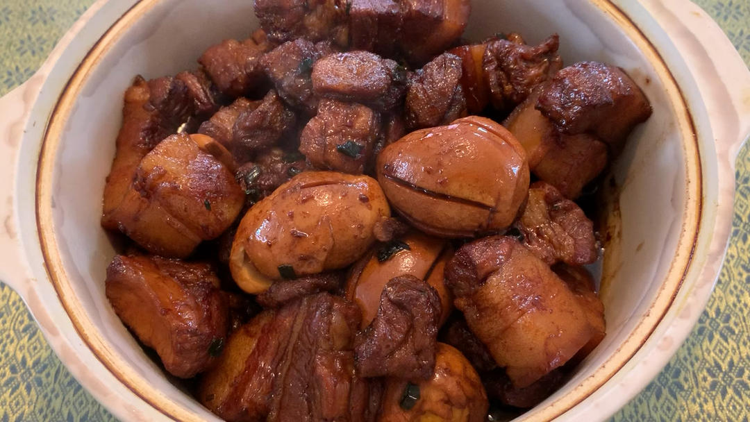 上海红烧肉：红烧肉加鸡蛋，上海人的吃法赞！
