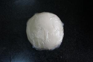 韭菜豆腐鸡蛋饺子的做法 步骤2