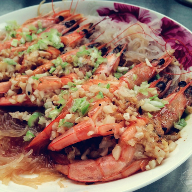 蒜蓉粉丝蒸大虾
