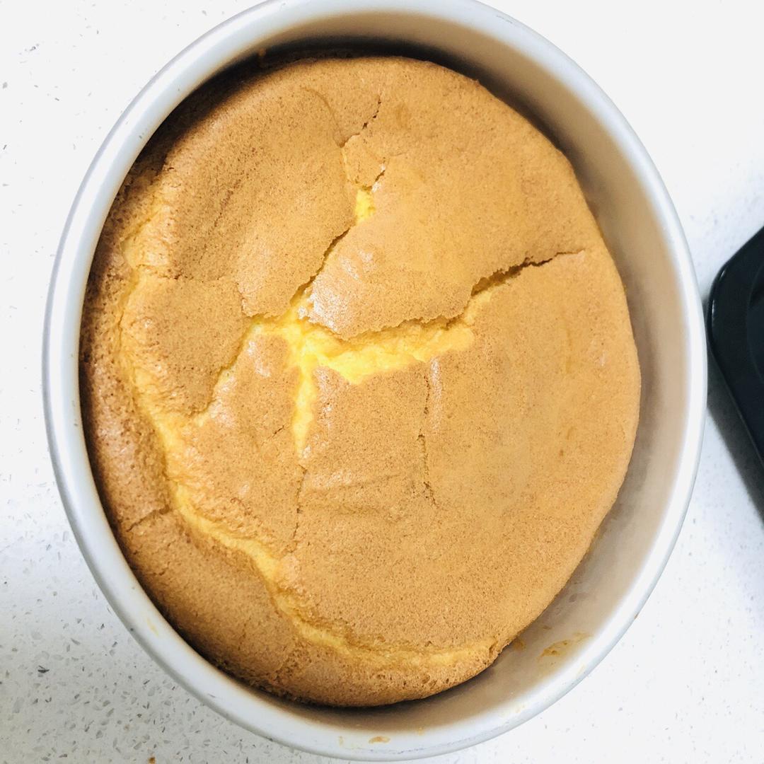 烤箱做蛋糕（戚风蛋糕的做法）