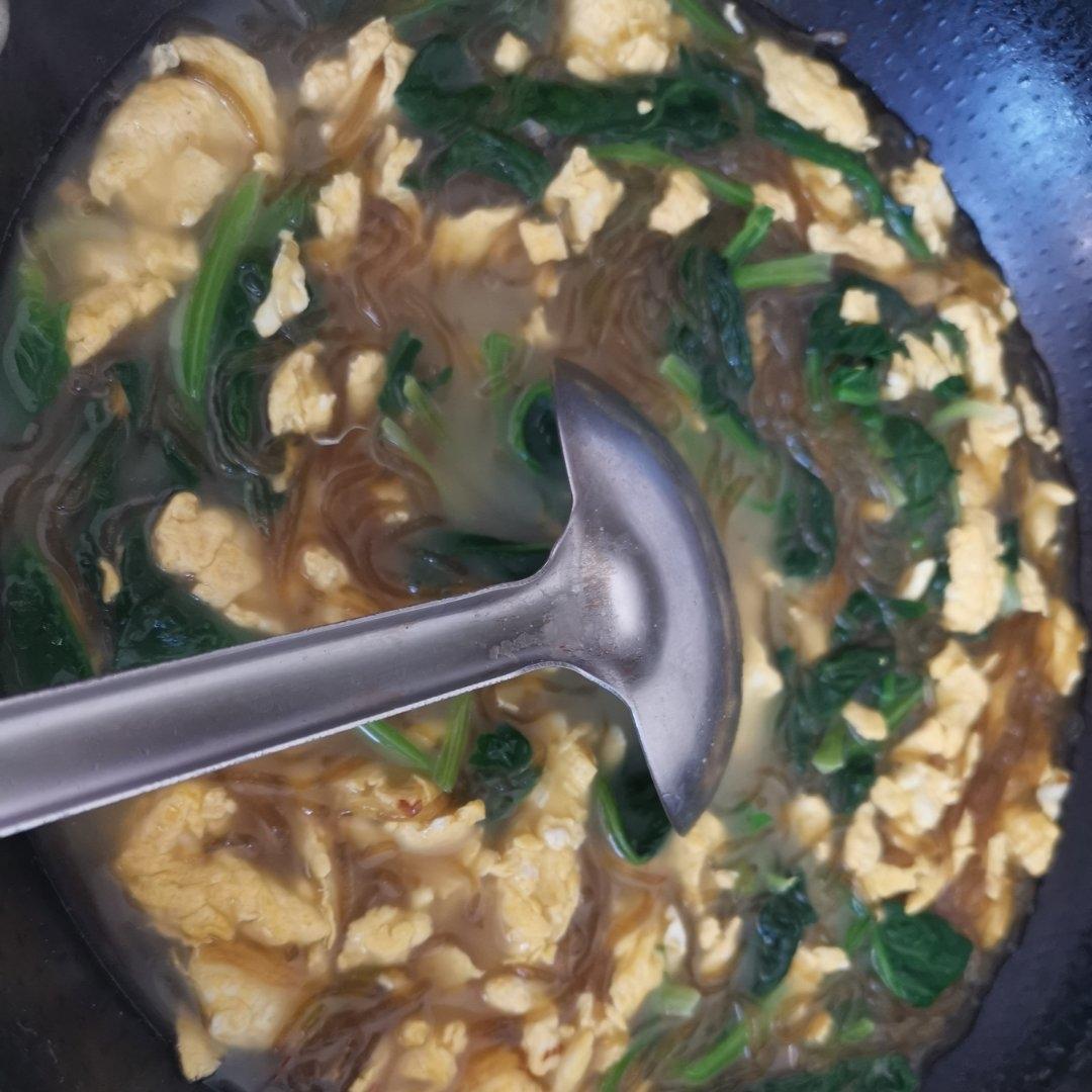 菠菜鸡蛋炖粉条