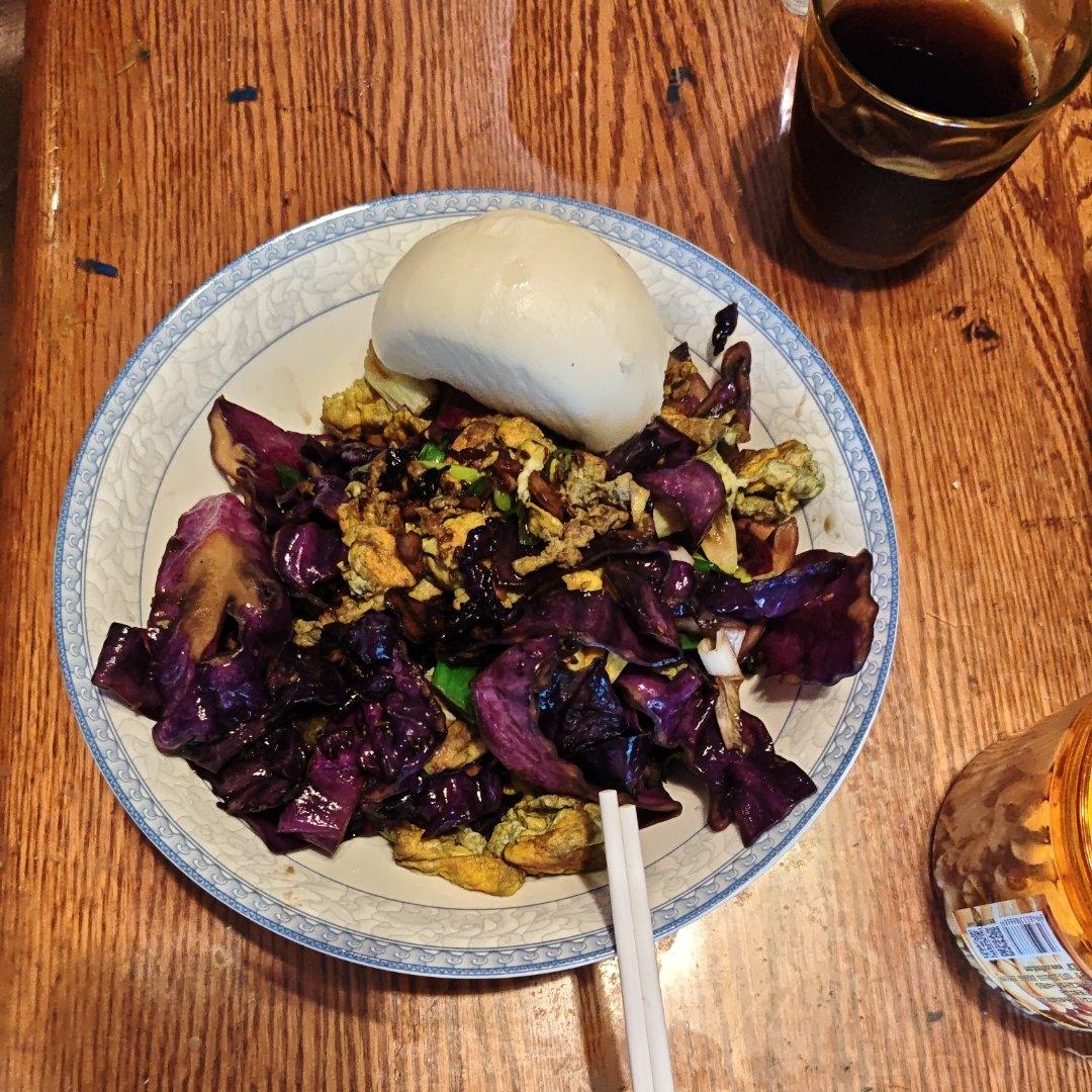 不变色的紫甘蓝炒鸡蛋