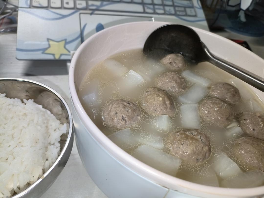 白萝卜潮汕牛肉丸清汤