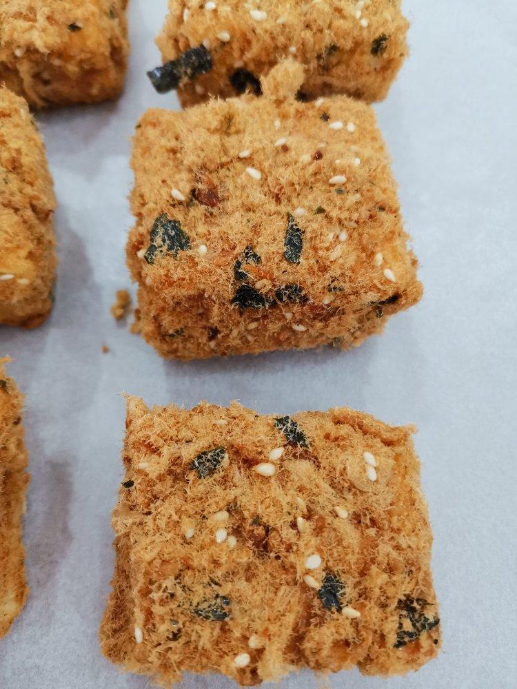 肉松小贝                 完胜鲍师傅