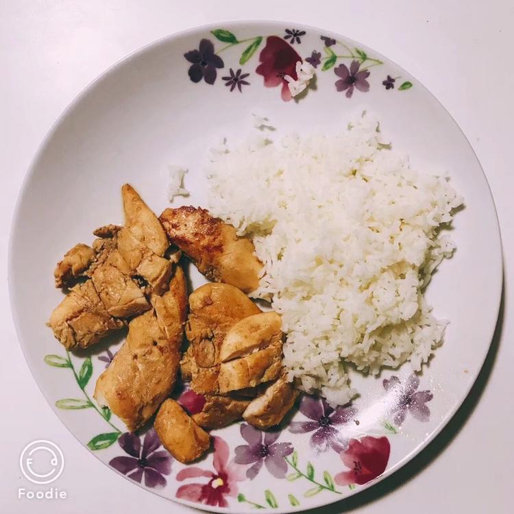 酷炫屌炸天好吃的煎鸡胸肉（香蒜蜂蜜煎鸡胸肉）