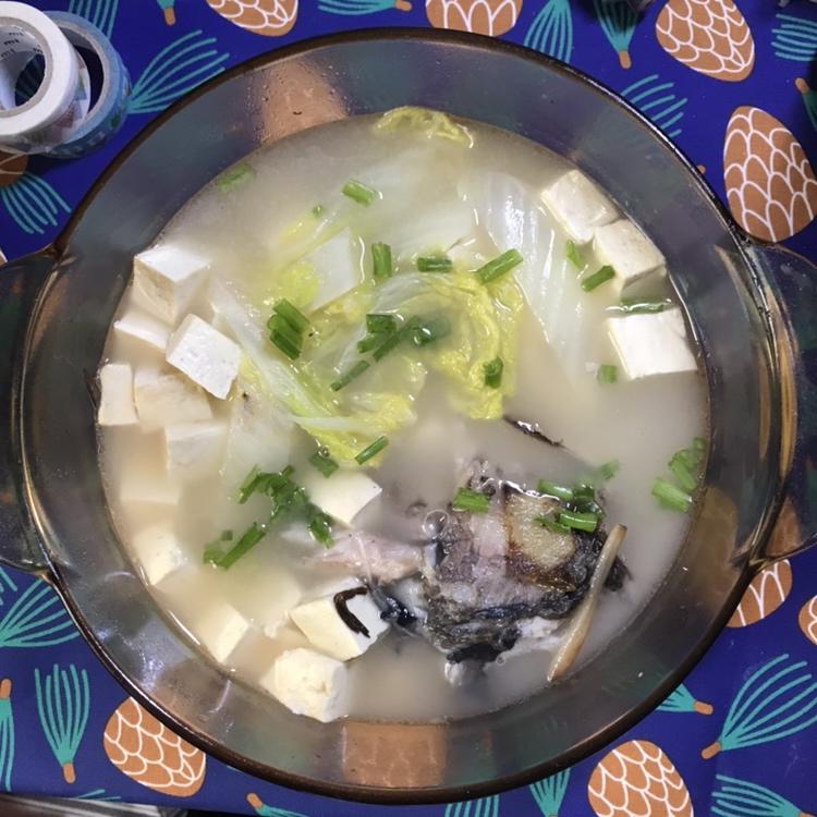 鲫鱼豆腐汤