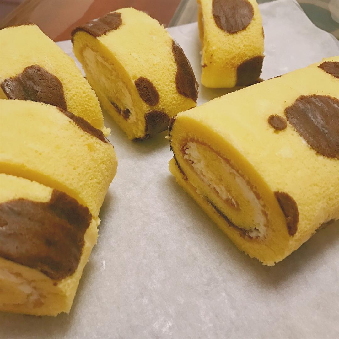 奶牛蛋糕卷+长颈鹿蛋糕卷