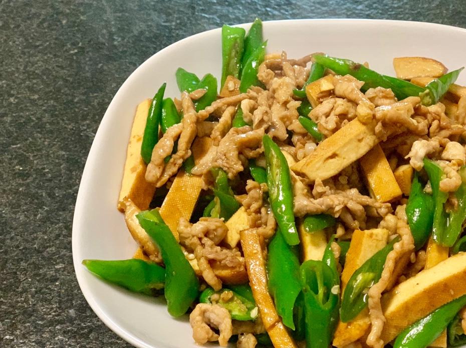厨师长教你：“青椒肉丝”的正宗做法，色香味俱全
