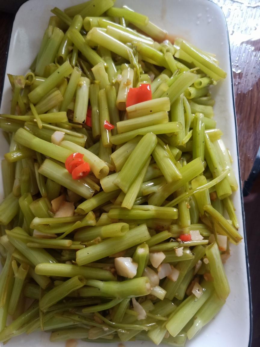 酸辣空心菜梗