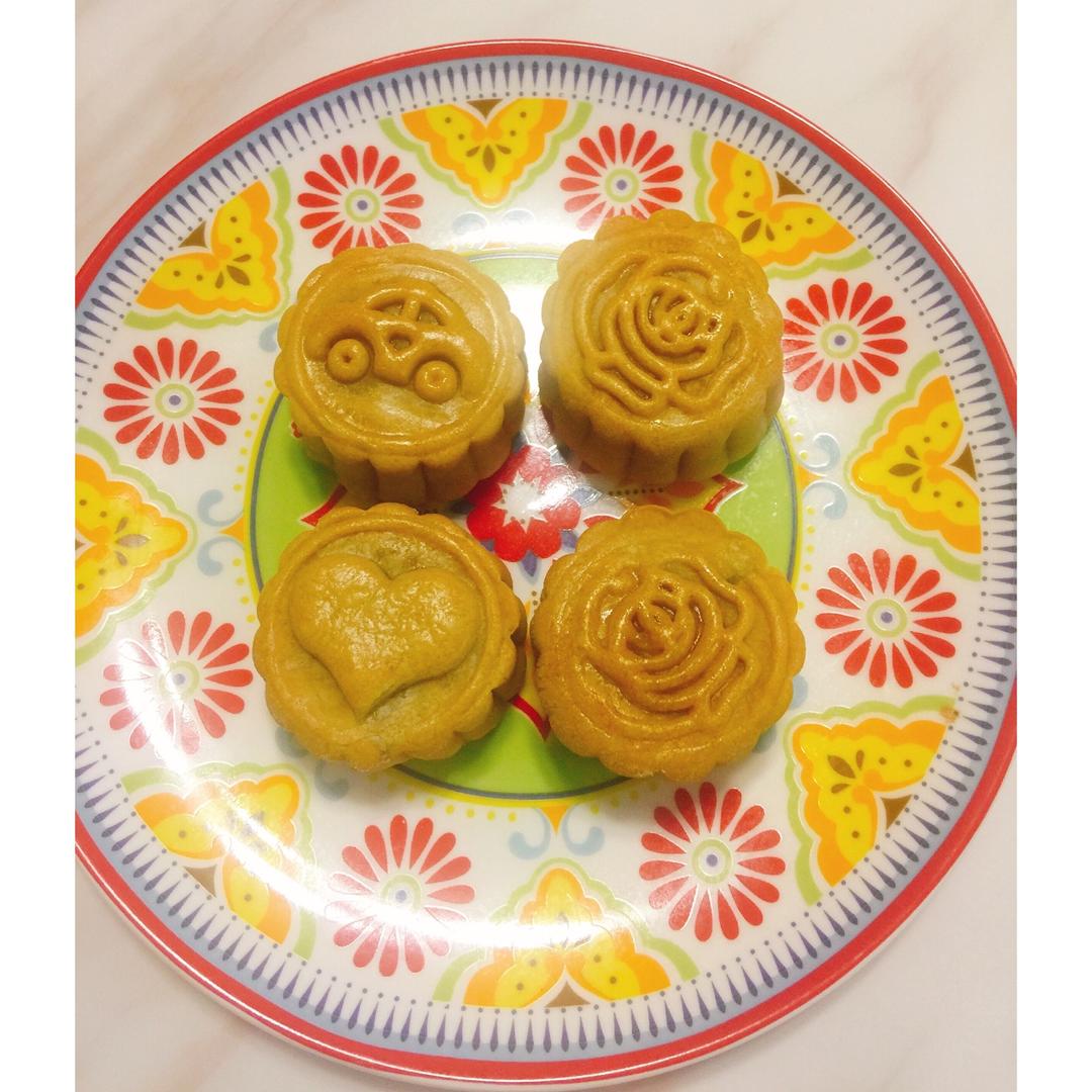 广式月饼——蛋黄莲蓉月饼