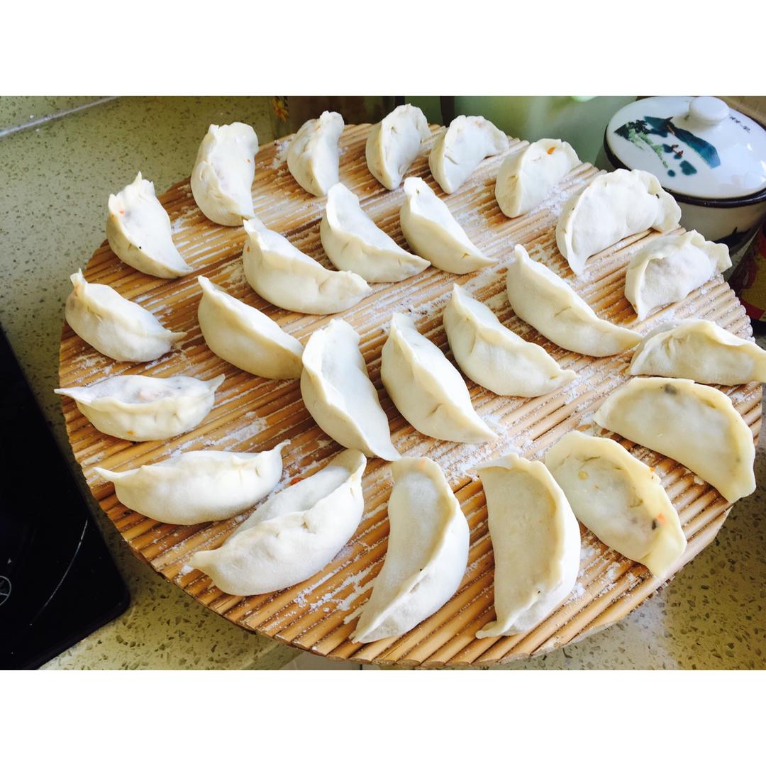 妈妈的胡萝卜素水饺