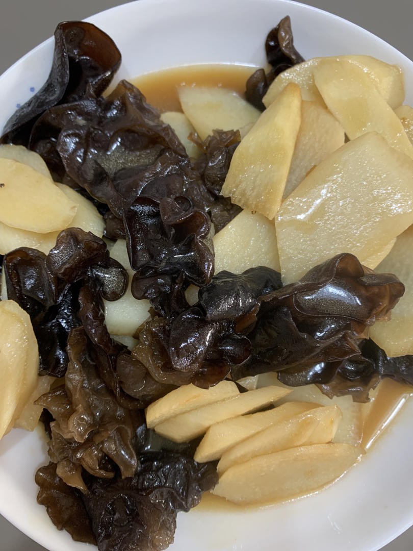 养生食谱之木耳炒山药