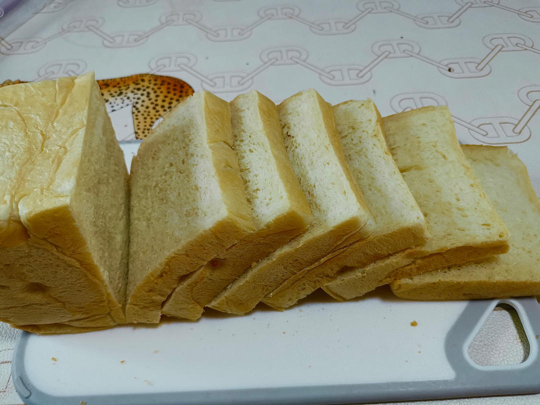 很用心很细致的讲解～北海道生吐司🍞的制作方法😋