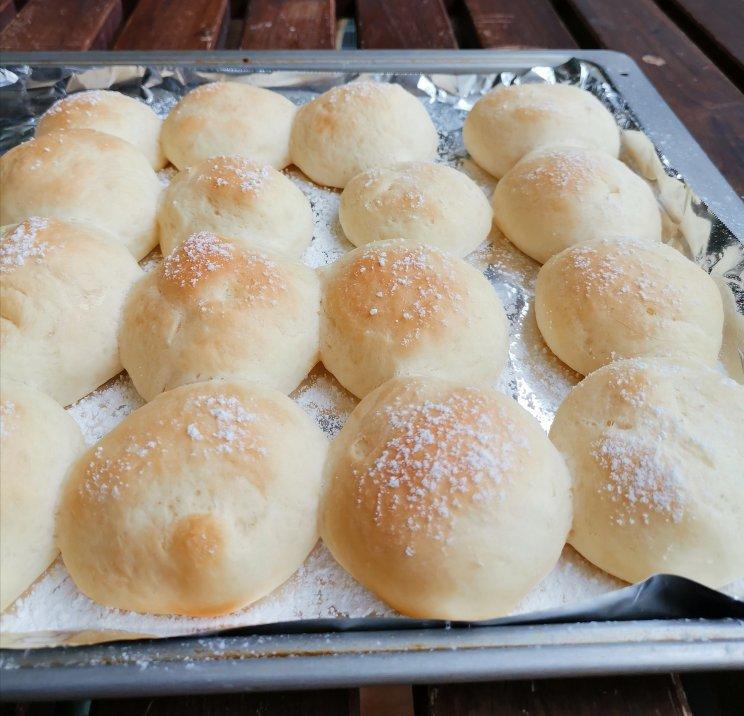 软蓬蓬的牛奶包