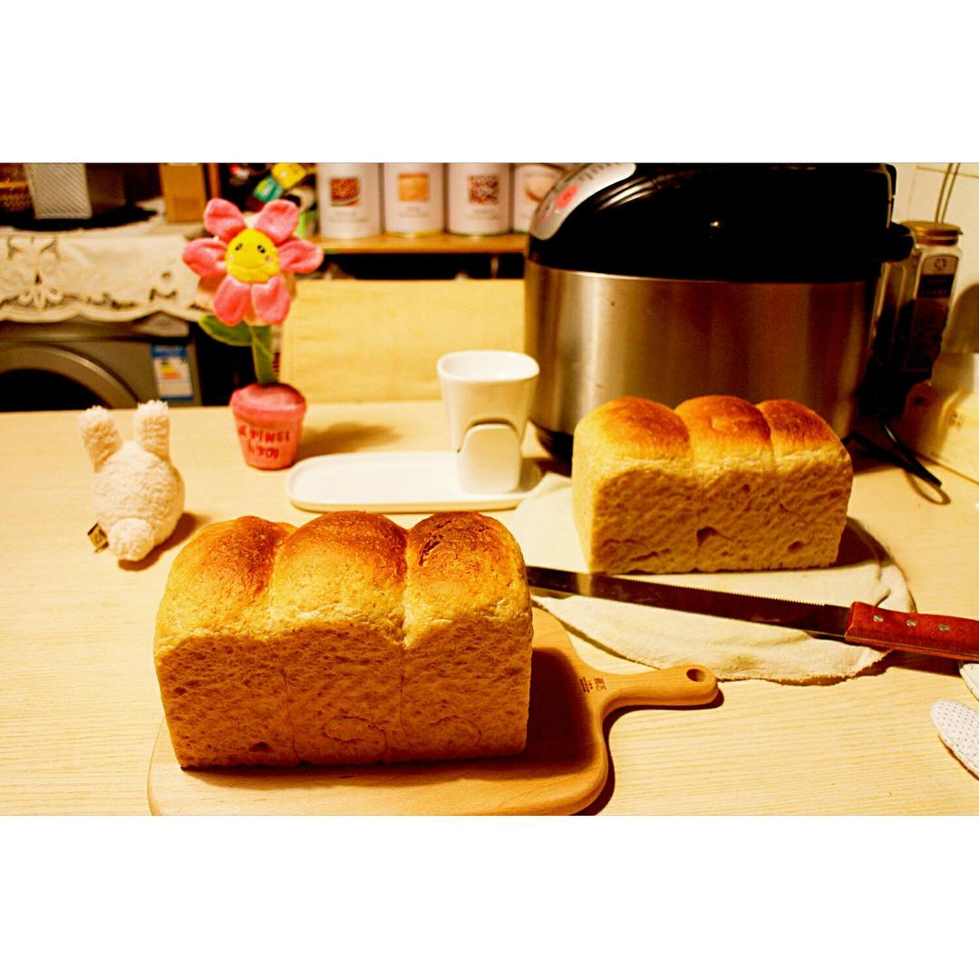 纯奶手撕吐司的做法 步骤1