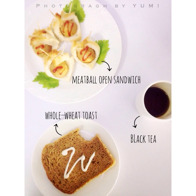 肉丸半开放三明治