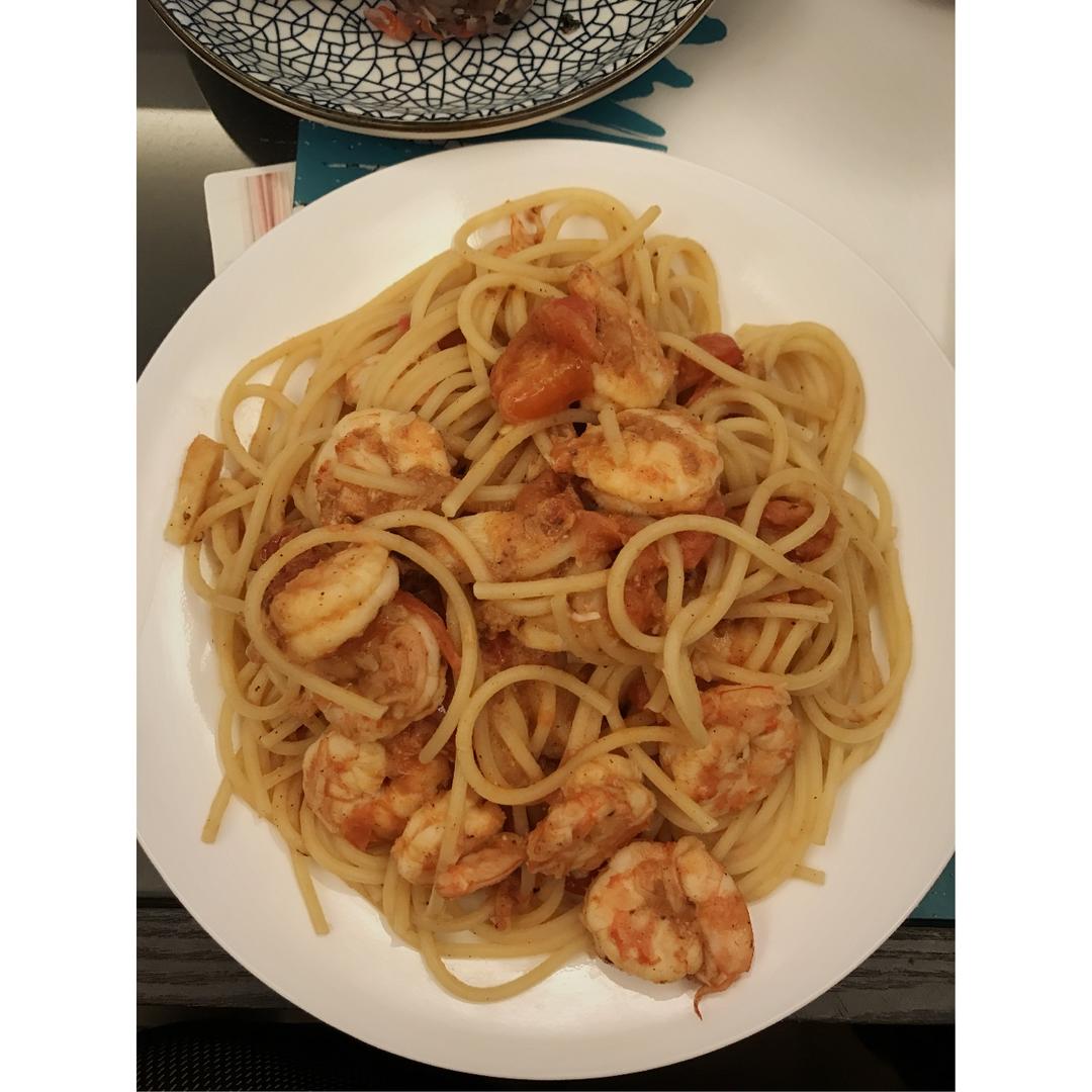 鲜虾番茄意大利面