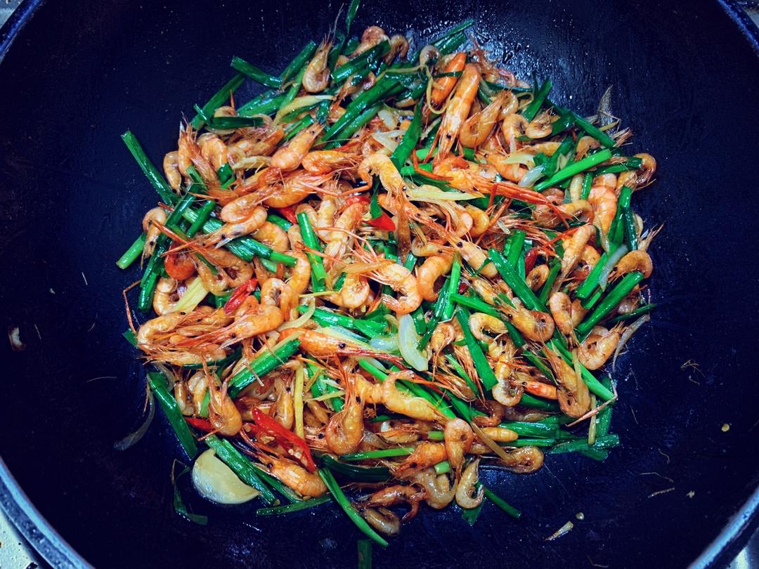 小河虾炒韭菜