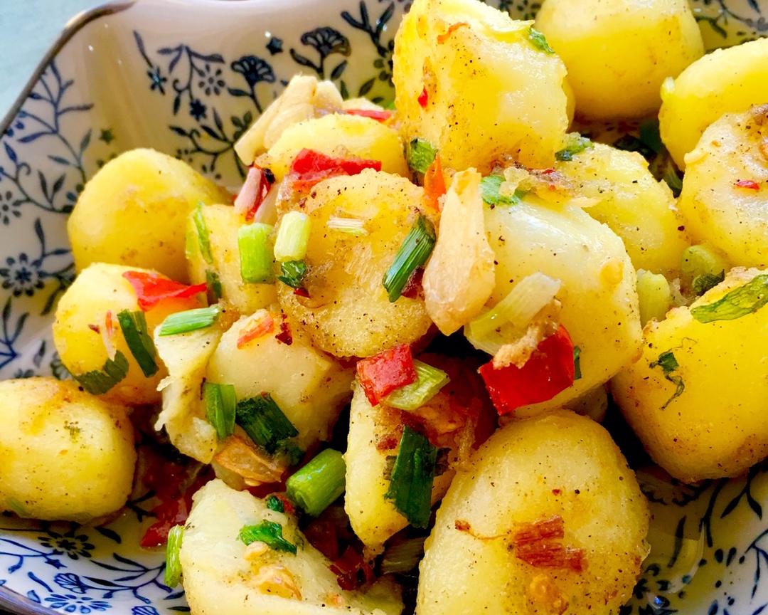 香煎椒盐小土豆的做法