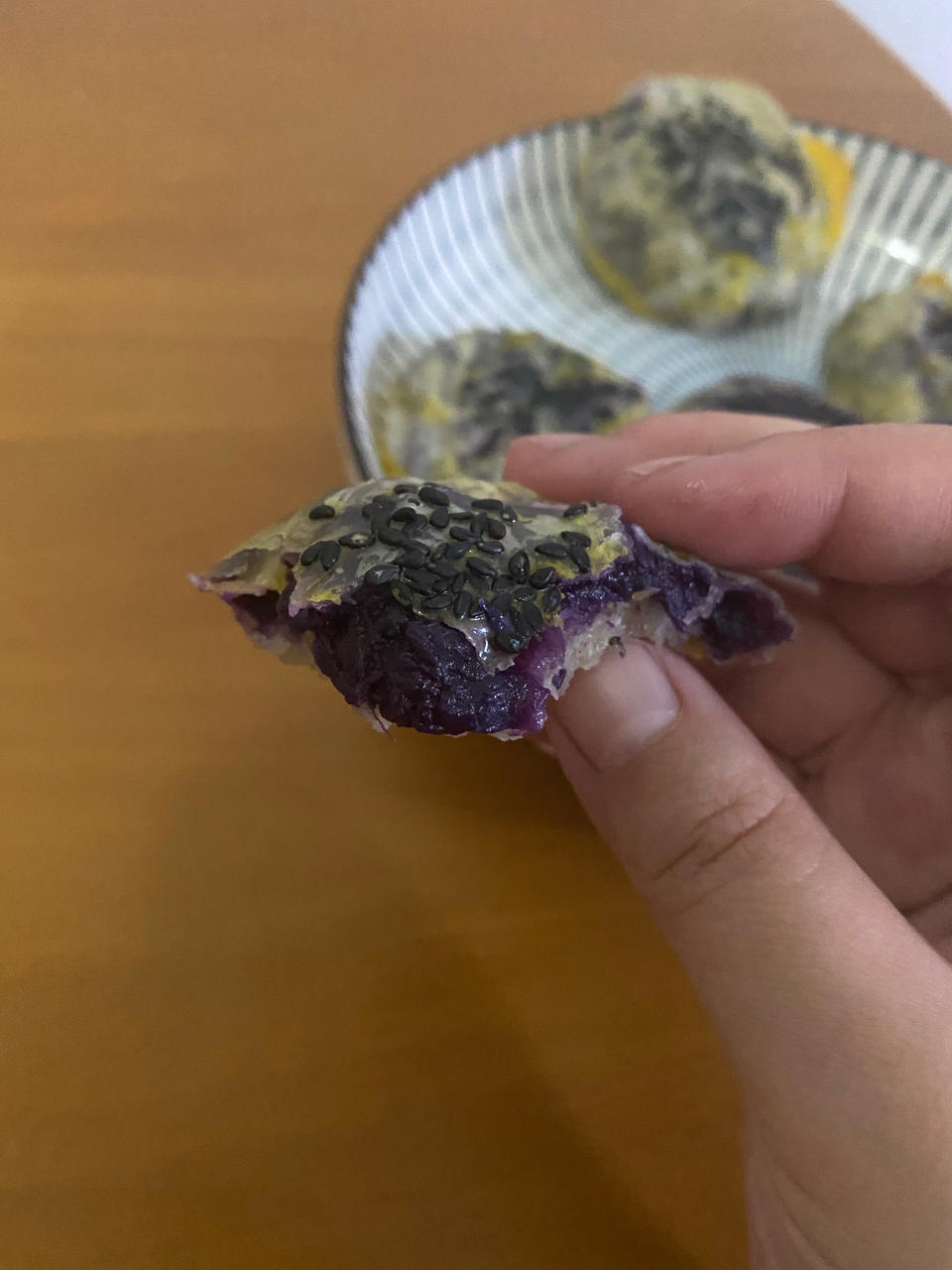 ✨无需揉面❗️咬一口酥到掉渣的紫薯饼