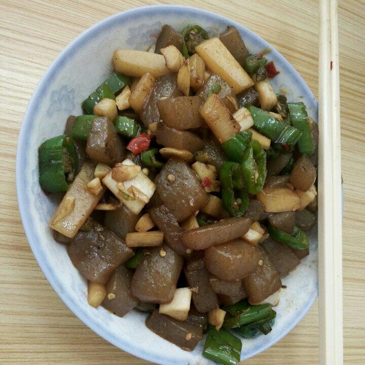酸萝卜肉末炒魔芋