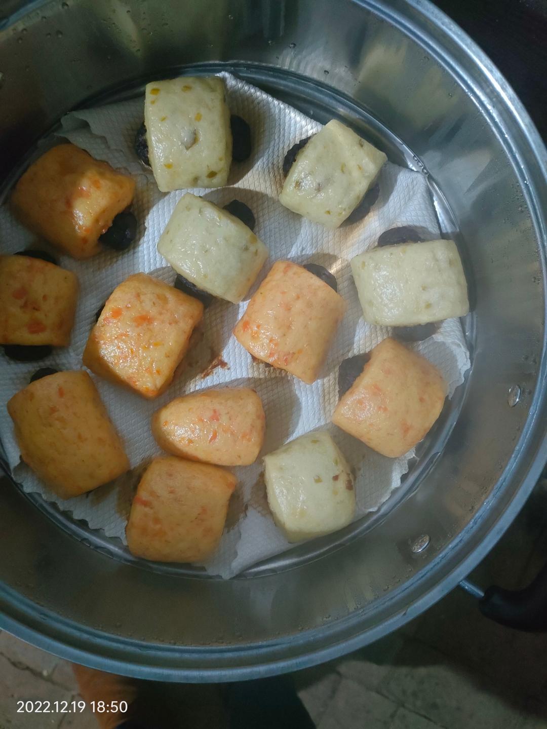五彩奶香豆沙小馒头