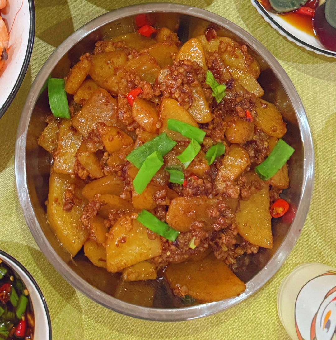 🔥巨下饭，软糯入味！比肉还好吃的红烧土豆