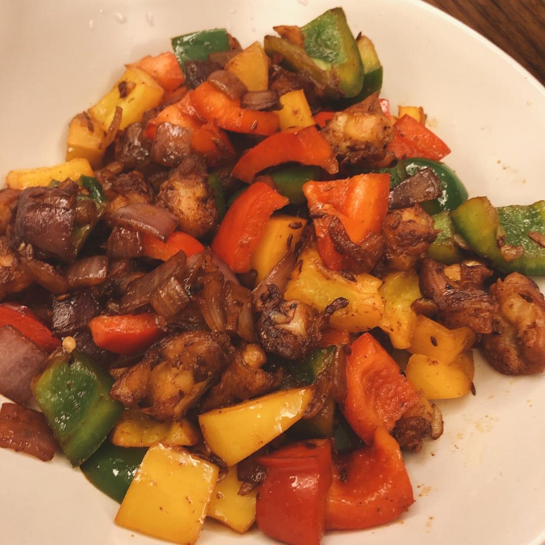 孜然爆炒掌中宝(鸡脆骨)