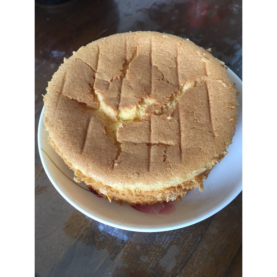 六寸活底戚风蛋糕