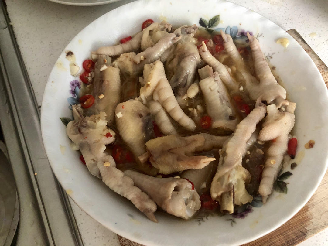 绝对不会后悔的酸辣鸡爪