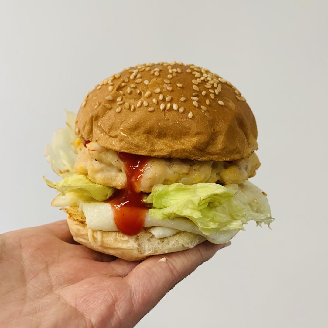 鸡肉鲜虾汉堡饼