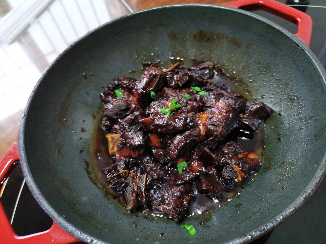 无锡排骨｜酥烂脱骨 骨香浓郁