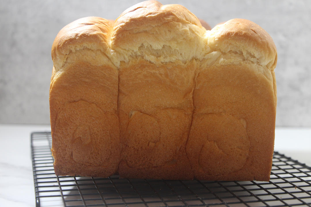 奶香纯粹的重料淡奶油吐司