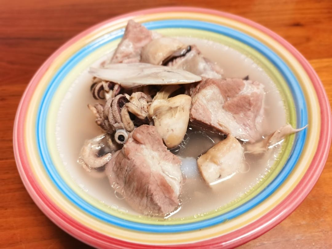 墨鱼干🦑炖排骨汤