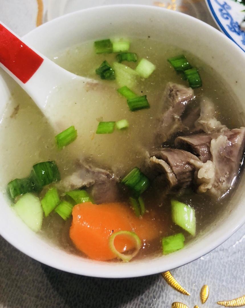 冬日里的幸福-汤色爆表加满满胶原感的羊蹄汤