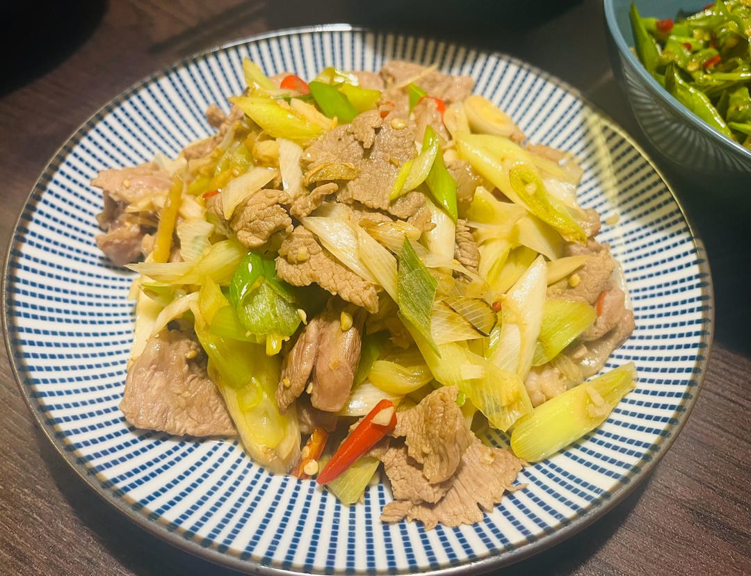 炒了20多年的葱爆羊肉