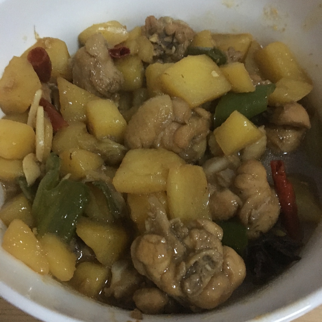 土豆炖鸡块