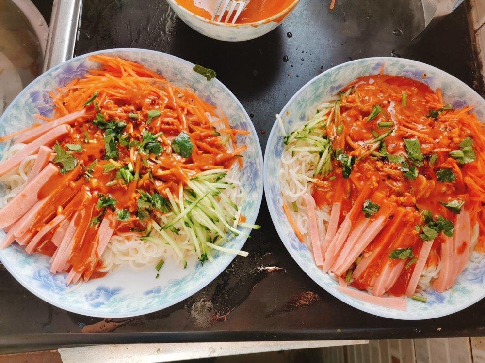 冷面超好吃做法，韩式拌冷面