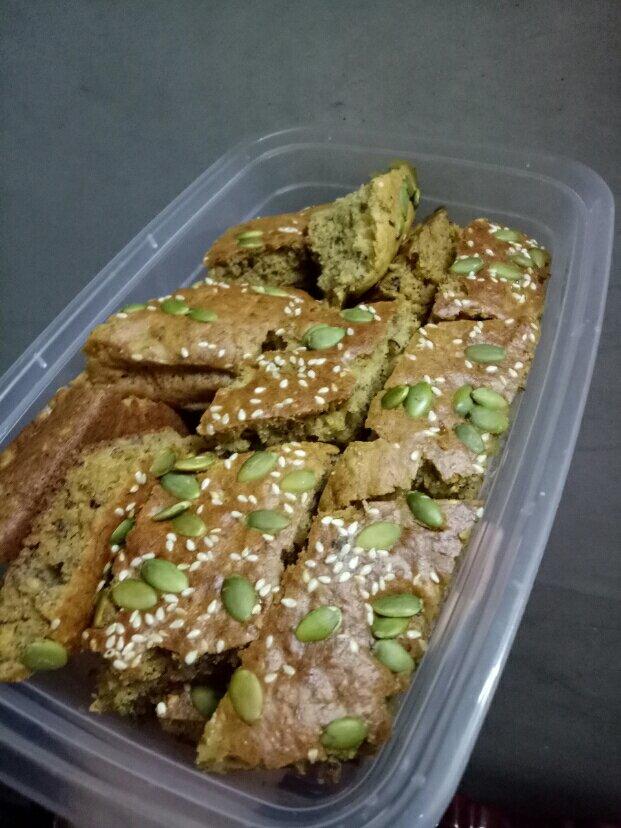 香蕉核桃蛋糕（低油少糖健康版）