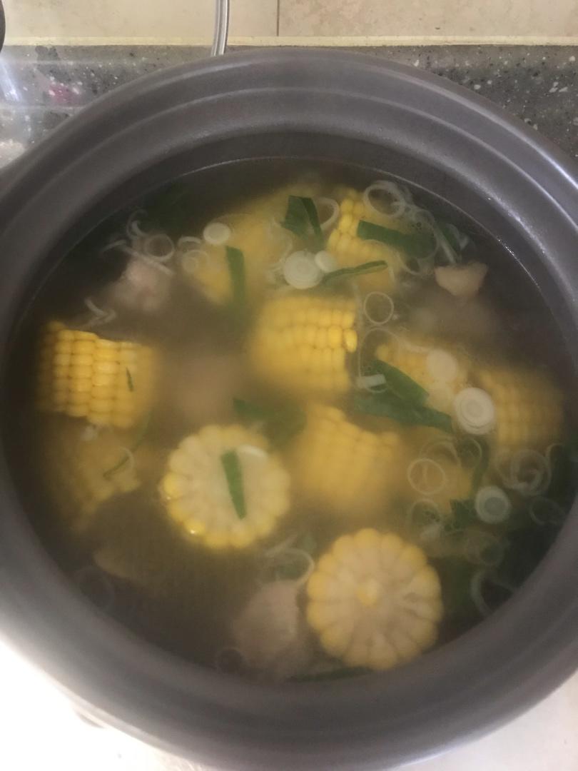 玉米排骨汤
