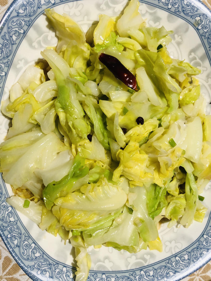 厨师长教你：“手撕包菜”的家常做法,简单又不失美味