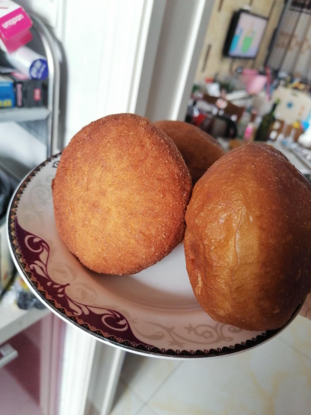 多拿滋甜甜圈&扭扭面包&豆沙面包