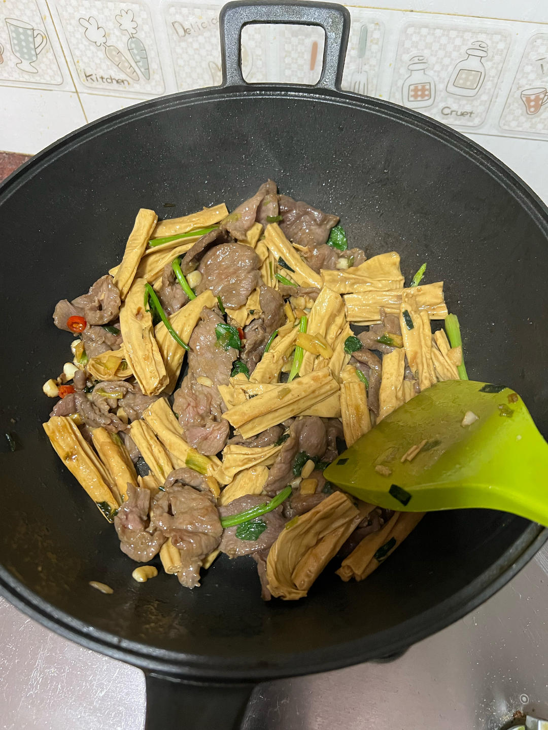 腐竹炒牛肉